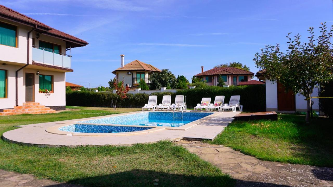 Вила Помело - Family Villa Pomelo Bŭlgarevo Exterior foto